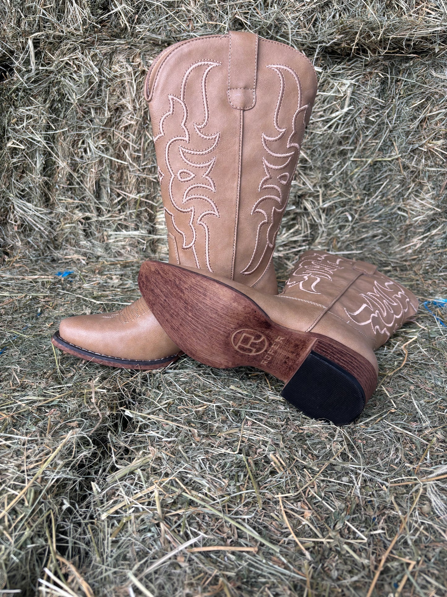 09-021-1566-3683 Roper Women's Riley Flextra Cord Beige Tan