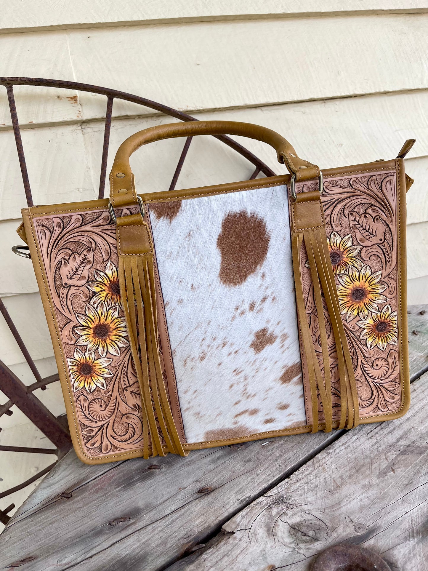 AW2246 Carved leather Sunflower Tote