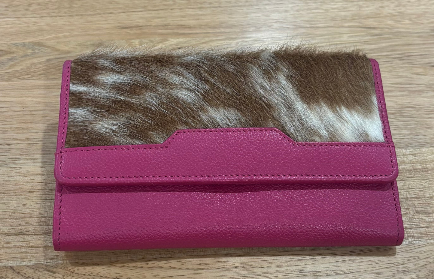 L69933PINK Vegas Purse Leather Pink