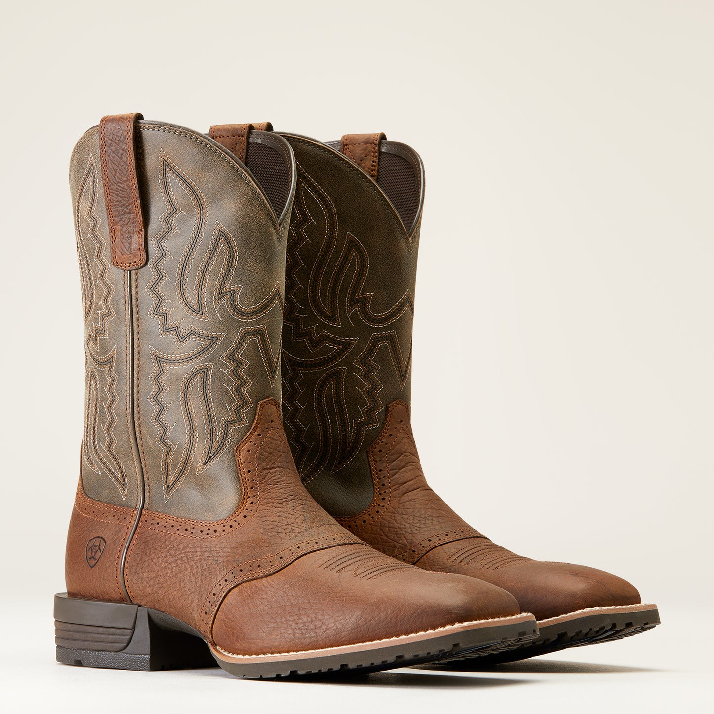 10046987 Ariat Mns Hybrid Ranchway Western Boot