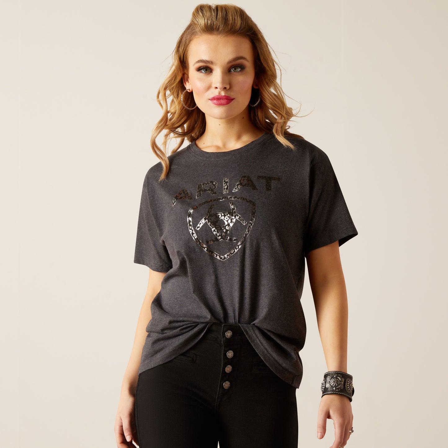 10047403 Ariat Women's Shield SS Tee Black Heather