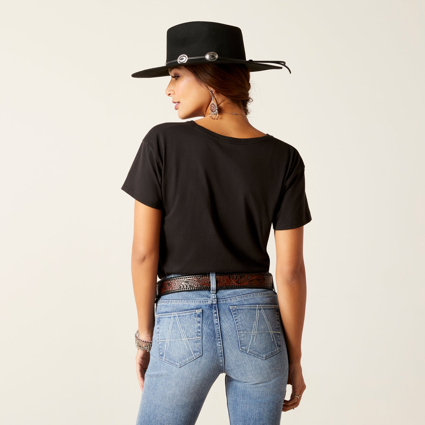 10047602 Ariat Wms Geo Skull SS Tee Black