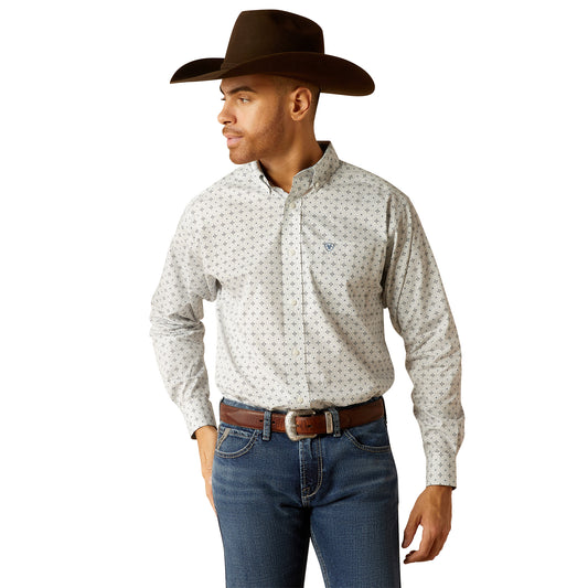 10052387 Ariat Men's Wrinkle Free Lucca LS Shirt Light Blue