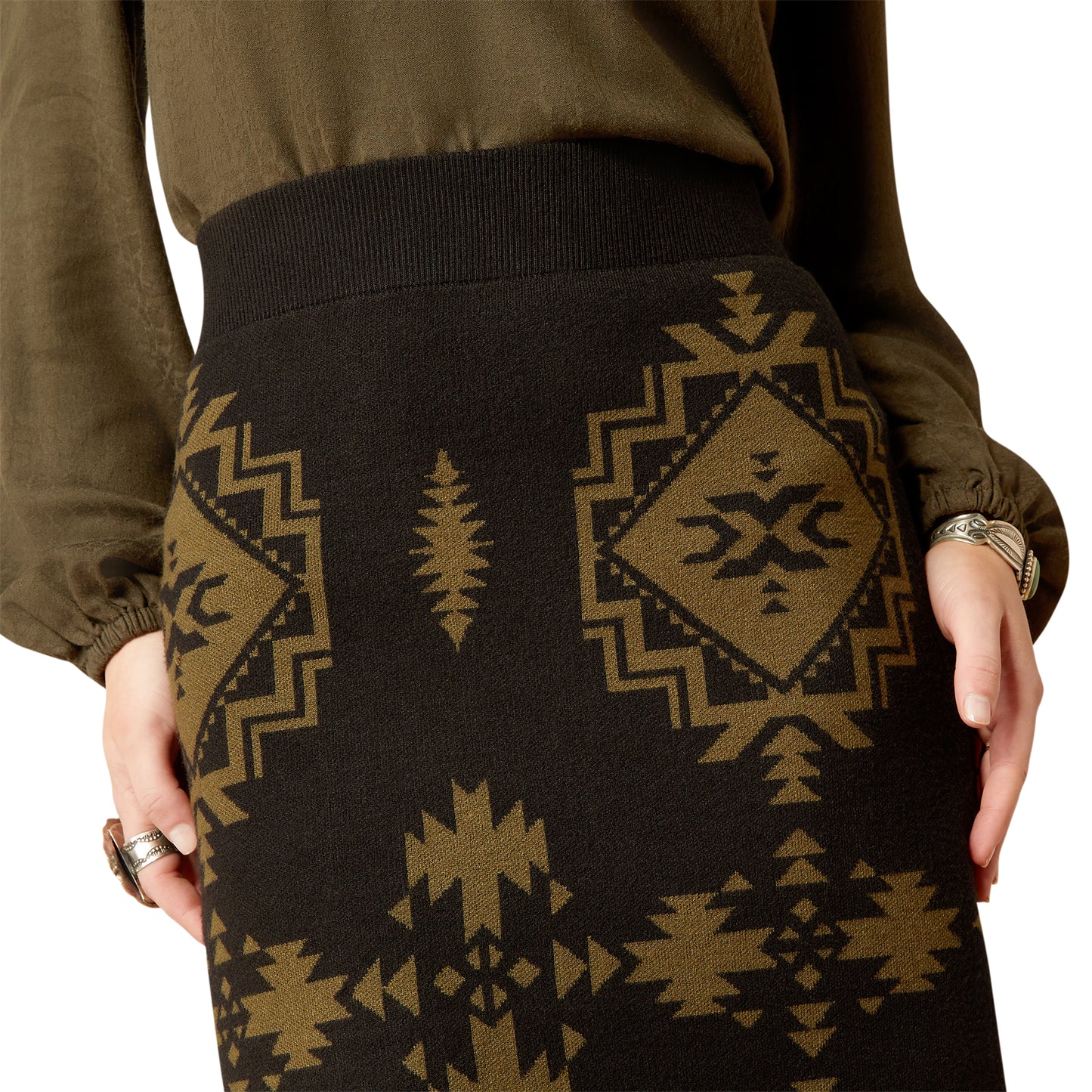 10052645 Ariat Women's Caldera Sweater Skirt Relic/Black