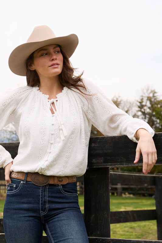 P6W2541194 Pure Western Women's Pepper L/S Blouse White