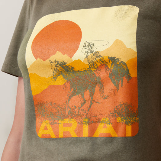 10045466 Ariat Wms Mustang Fever SS Tee Military Heather