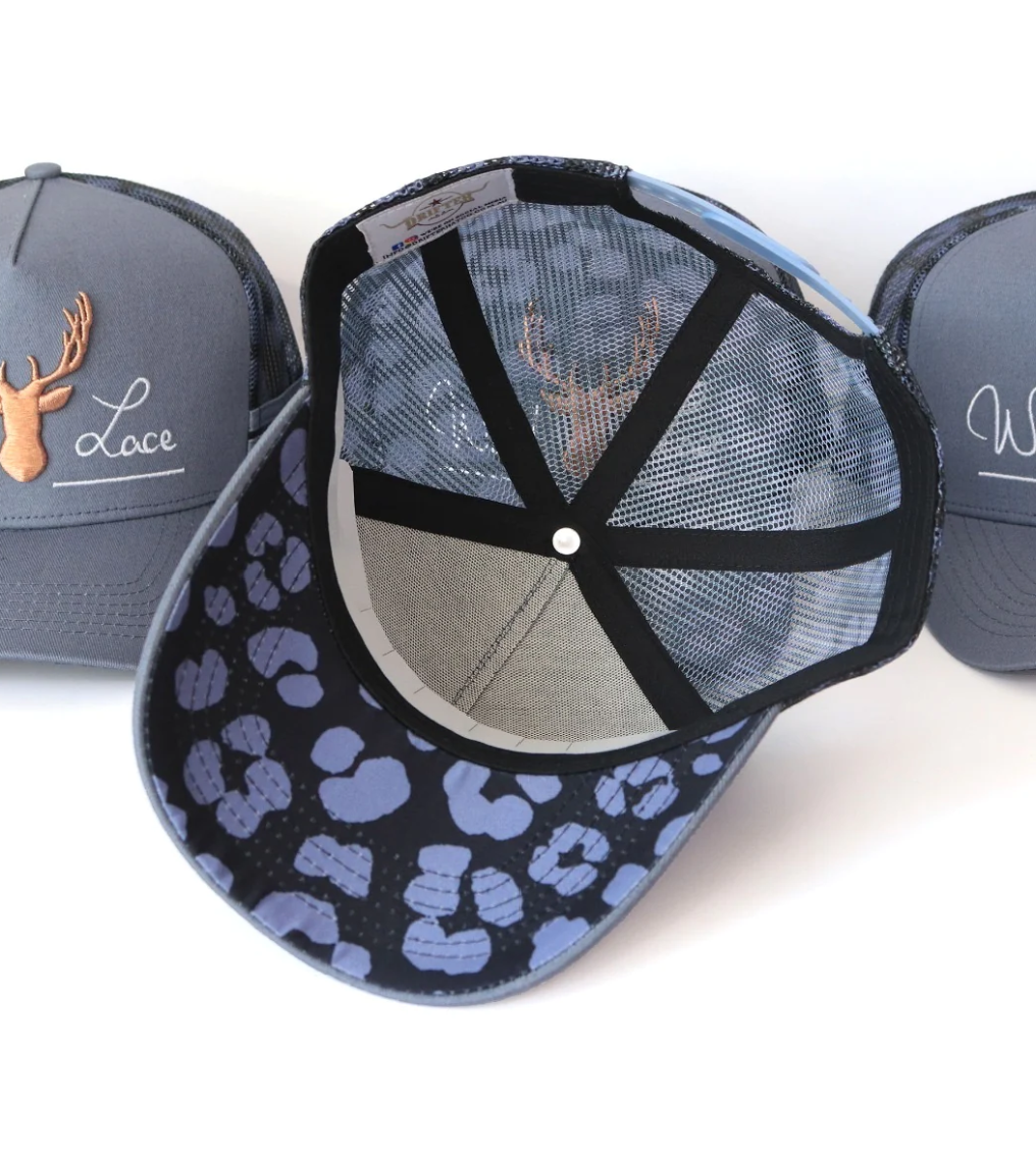 WL531 Wild Lace Women's Blue Leopard Trucker Cap