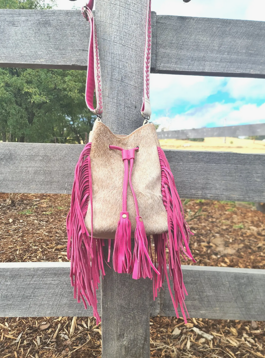 CG3712 Cowhide Bucket Bag Pink Tassel