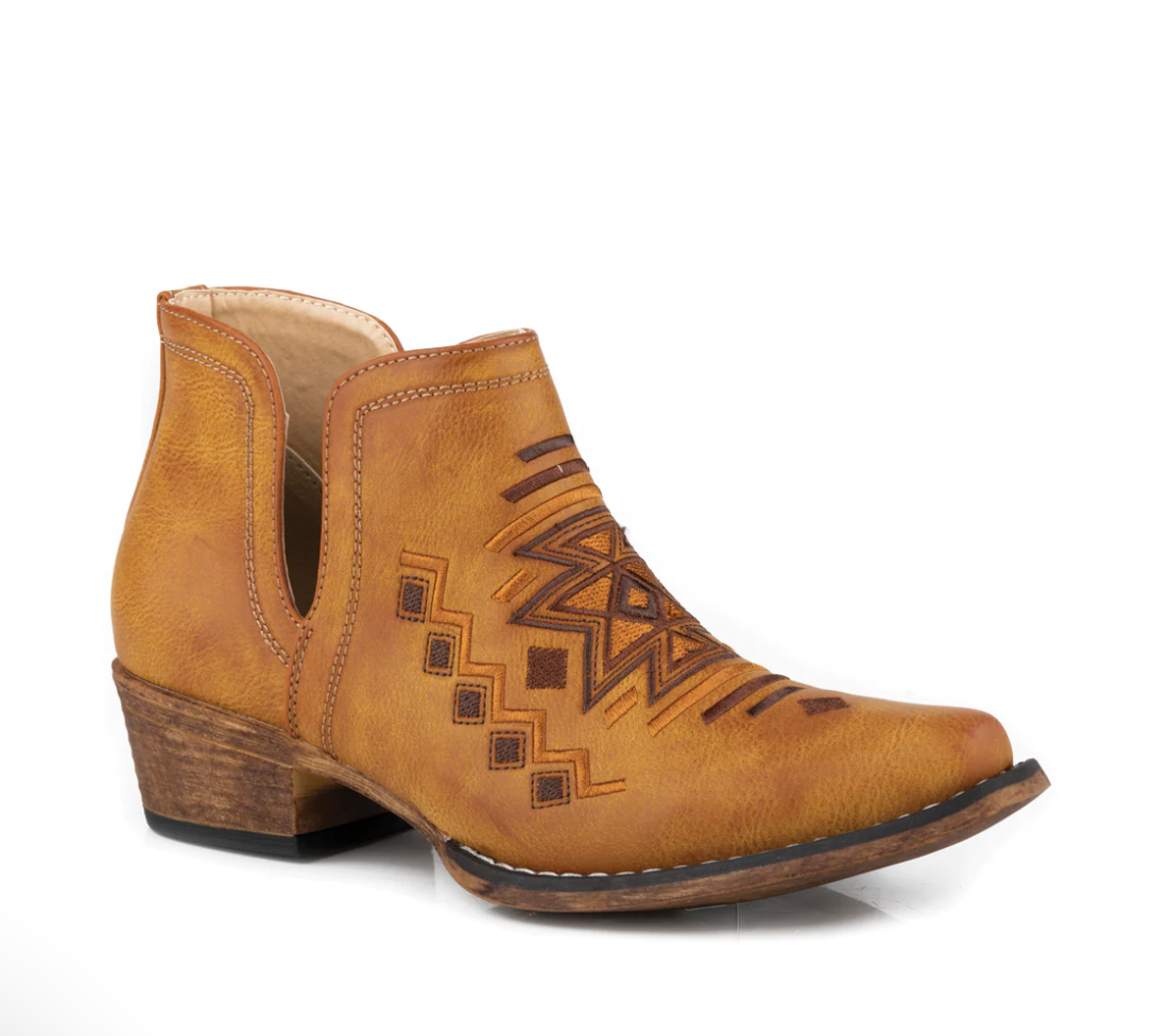 09-021-1567-3268 Roper Women's Ava Tan