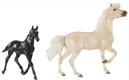 TBT1840 Breyer Traditional Cloud's Encore & Top Gift Set