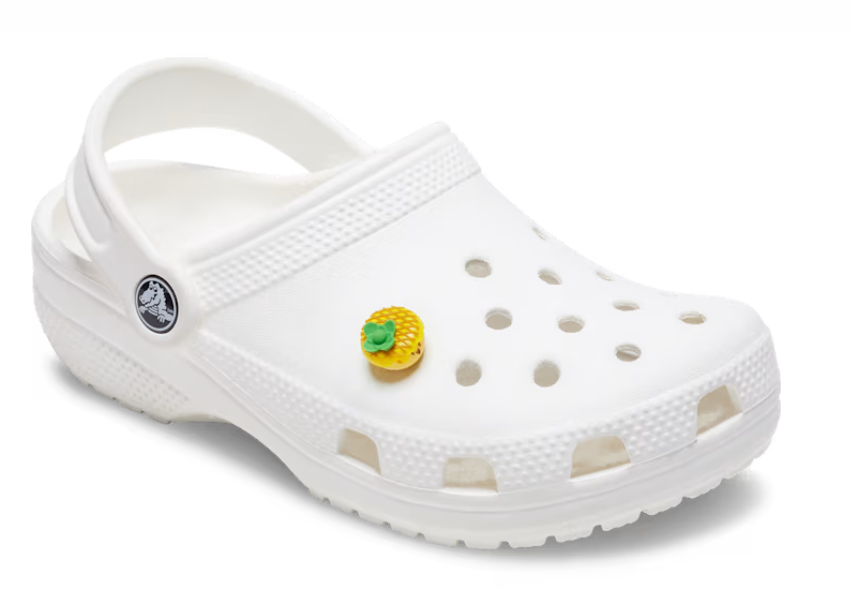 10014686   CROCS JIBBETZ  3D Pineapple Donut