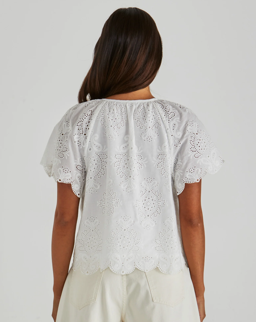 18976TWSS-WHIT  Sass Ani Blouse White