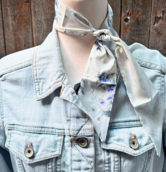 TW116 Cowgirl Necktie Electric Blue & Green