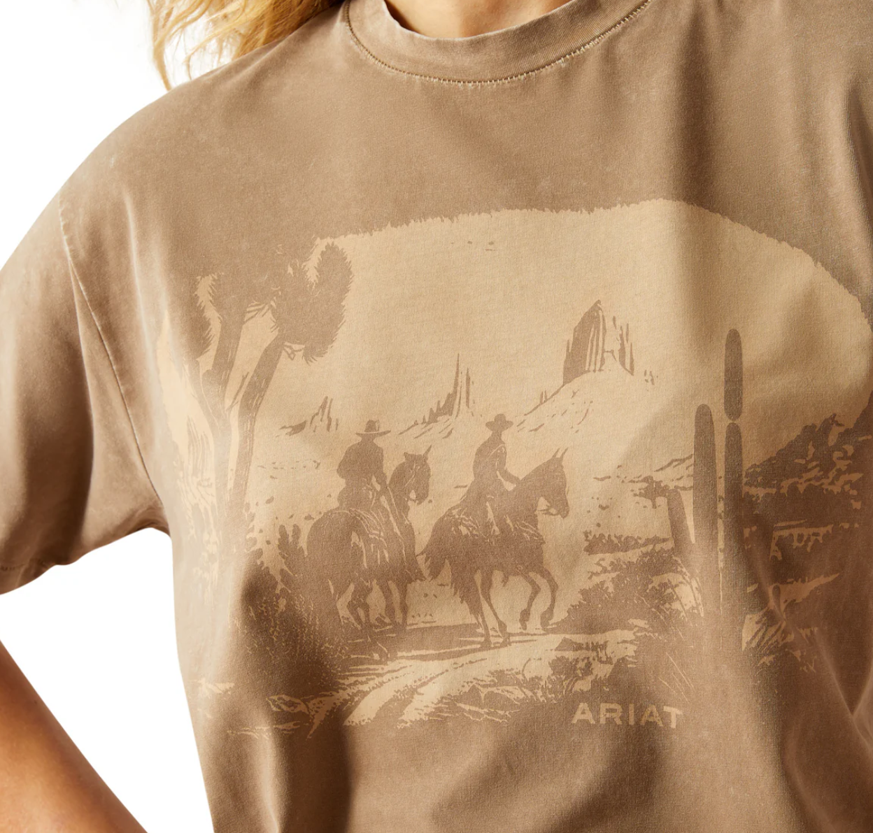 10055131 Ariat Women's Western Mural SS Tee Washed Greige