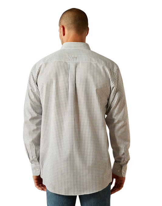 10054828 Ariat Men's Wrinkle Free Olsen Classic Fit LS Shirt Light Grey