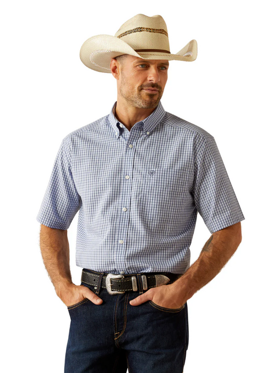 10054812 Ariat Men's Wrinkle Free Ozzy Classic Fit SS Shirt White