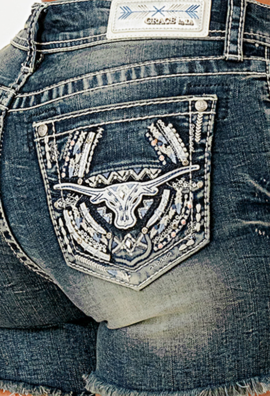 EHS849 Grace in LA Skull shorts