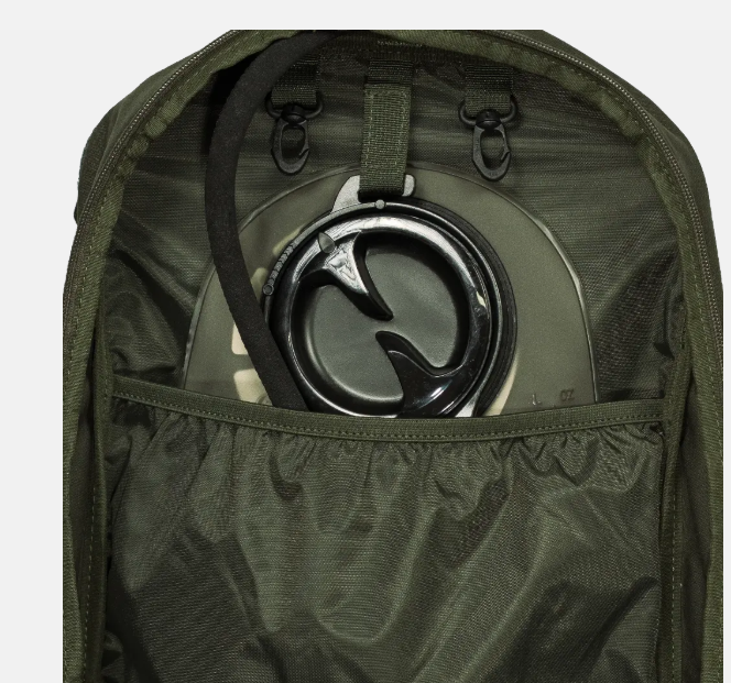 HPDR2-BK25C  Spika Drover II Pro Pack 25L - Biarri Camo