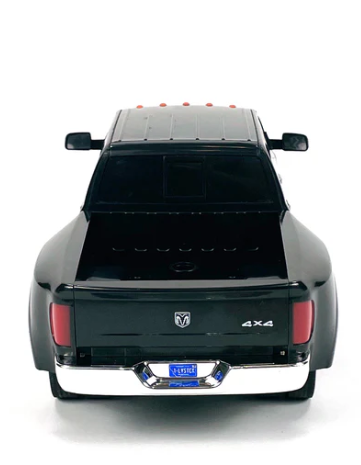 BC802 Big Country Toys Yellowstone Collectable Kayse Dutton Livestock Truck