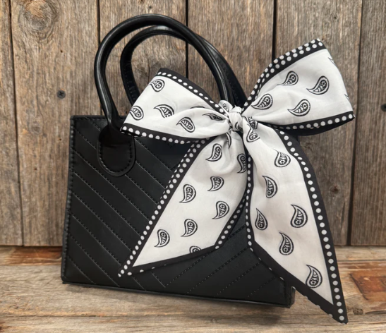 TW120 Cowgirl Necktie Black & White