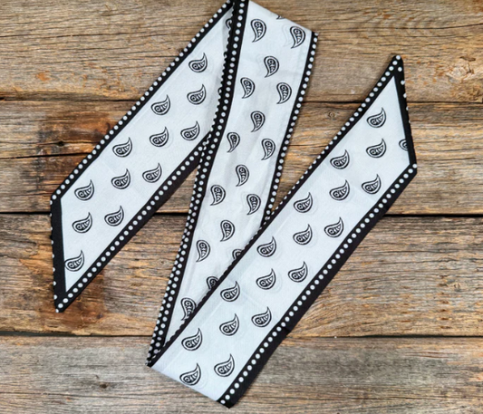 TW120 Cowgirl Necktie Black & White