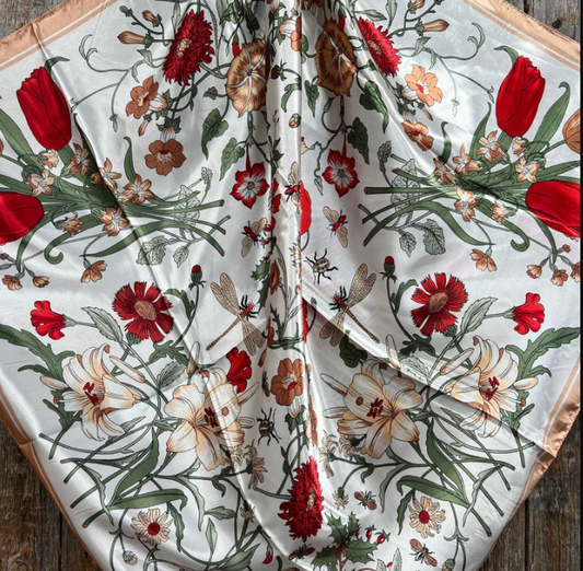 WR1012 Cowgirl Wild Rag Peach & Cream Tulips And Lillies