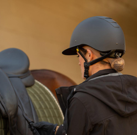 E30002-BL/BL Equinavia Crown Mips Black Helmet