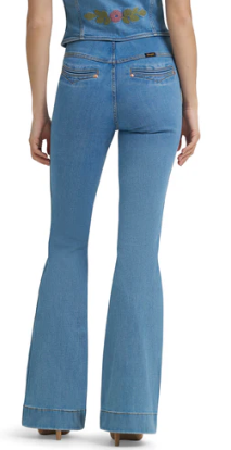 112375596 Wrangler Women's Novelty Pull On Flare