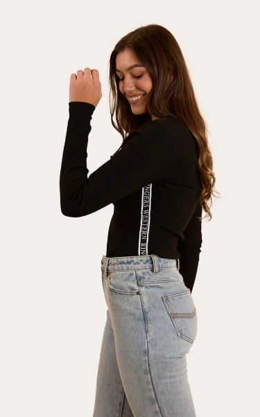 224030RW Ringer's Western Women's Laila Long Sleeve Rib Top Black