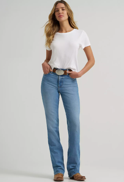 112367598-36L Wrangler Women's Rodeo HR Boot Cut Camila 36L