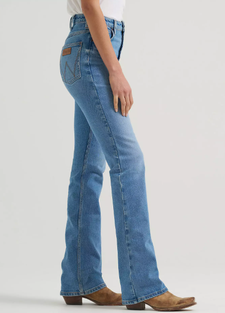 112367598-36L Wrangler Women's Rodeo HR Boot Cut Camila 36L