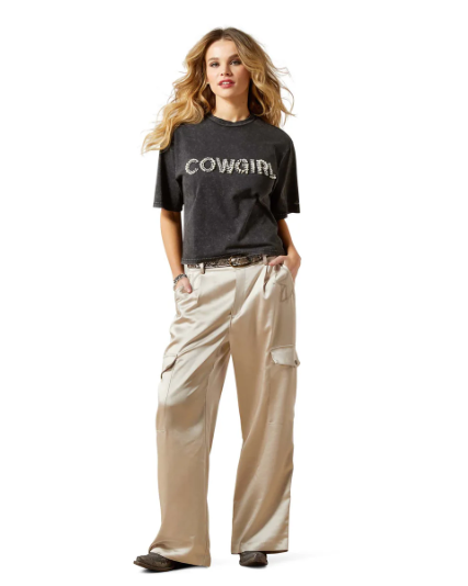 10065990 Ariat Women's Pearl SS Tee Washed Black