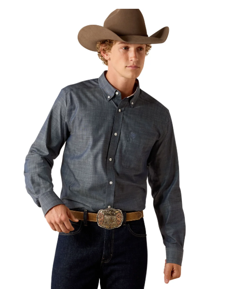 10071267 Ariat Men's Wrinkle Free Soil Pinpoint Oxford Shirt Chambray Blue