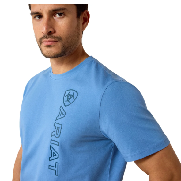 10071349 Ariat Men's Vertical Logo Tee Riviera