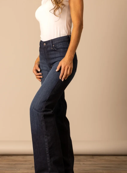 WJE0000008 Kimes Ranch Women's Olivia Dark Wash Jeans 32L