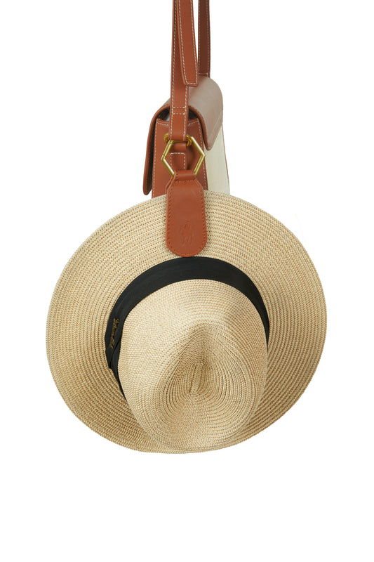 T4S2973HCL Thomas Cook Magnetic Hat Clip