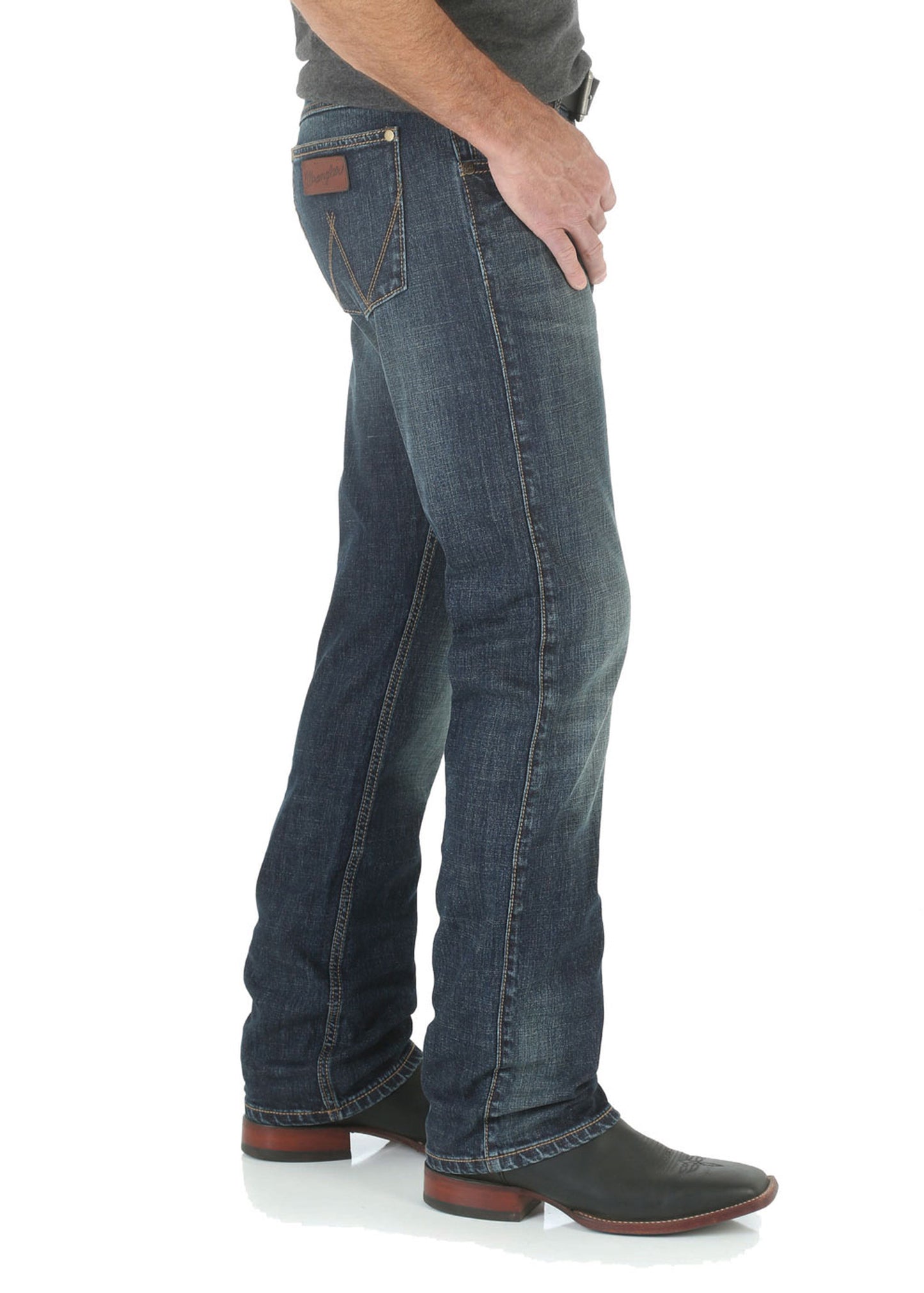 WLT88BZ Wrangler Men's Bozeman Slim Straight 34, 36 Leg