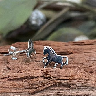 ER0100 MCJ Horse Smooth Coat S/S Stud Earrings