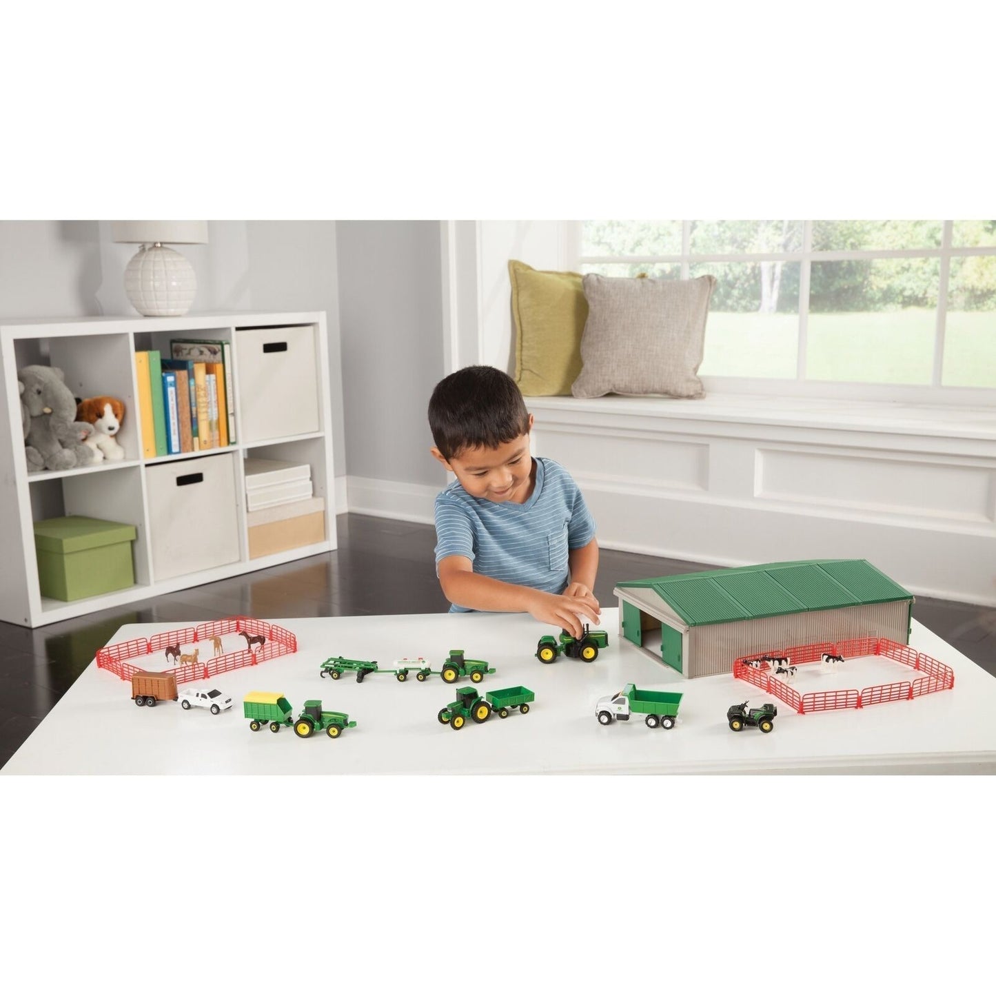 JDFARM394 John Deere Farm Toy Playset